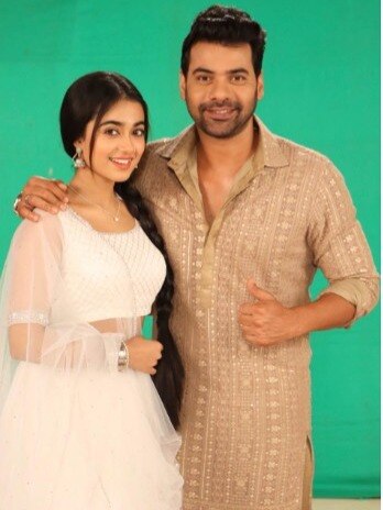 शादीशुदा हीरो संग गर्लफ्रेंड ने की जबरदस्ती सुहागरात मनाने की कोशिश, Viral हुआ सीन