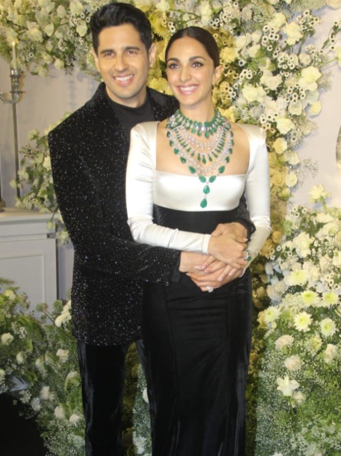 रिसेप्शन लुक पर ट्रोल हुईं कियारा, भड़के लोग बोले- ये अवॉर्ड शो के कपड़े हैं शादी के नहीं