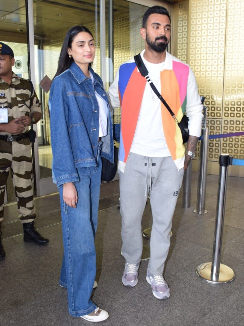 न सिंदूर- न मंगलसूत्र, वैलेंटाइन डे पर अथिया का नो मेकअप लुक, पति संग दिए पोज