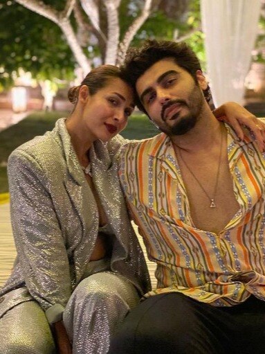 न उम्र, न मजहब...सेलेब्स ने प्यार में तोड़ी सभी दीवारें, आज बिता रहे हैप्पी लाइफ