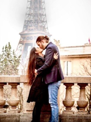 फिरंगी बॉयफ्रेंड संग 2 बार शादी करेगी 33 साल की एक्ट्रेस, TV पर किया था Liplock