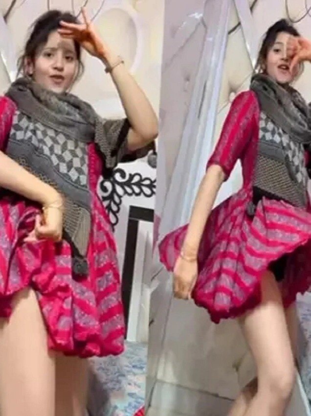 ছোট্ট ফ্রকে উদ্দাম নাচ 'কাঁচা বাদাম গার্ল'-এর