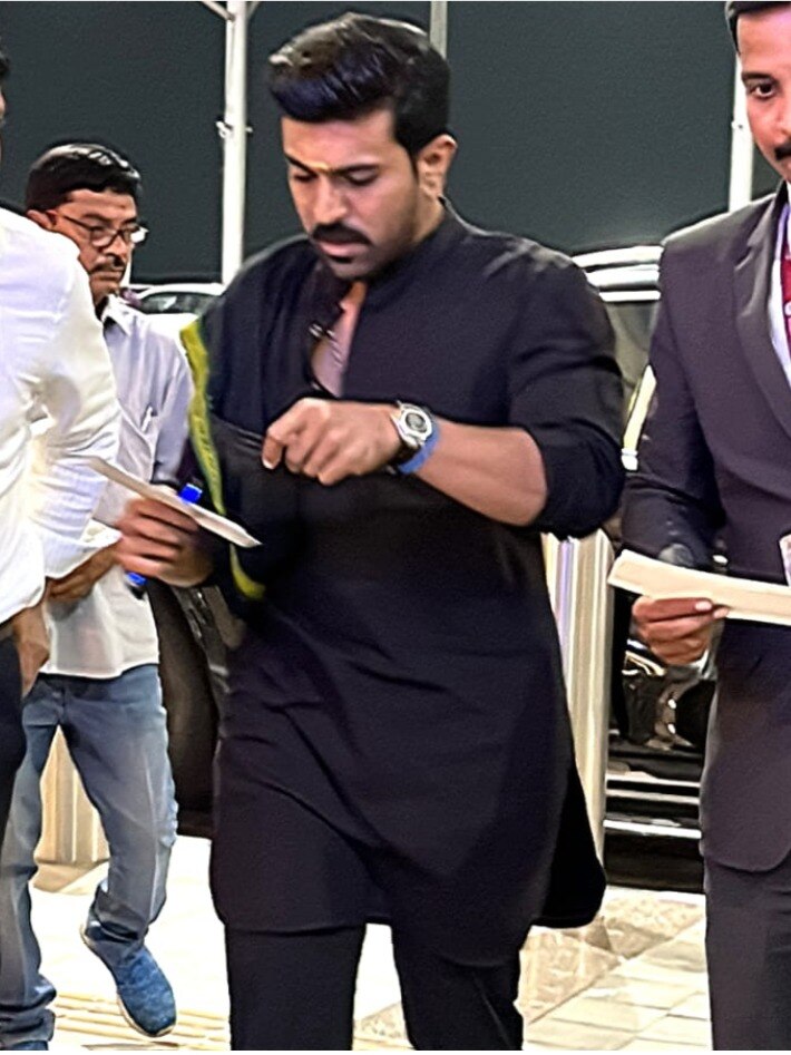 एयरपोर्ट पर नंगे पैर नजर आए RRR स्टार राम चरण, ऑस्कर के लिए मांगी मन्नत?