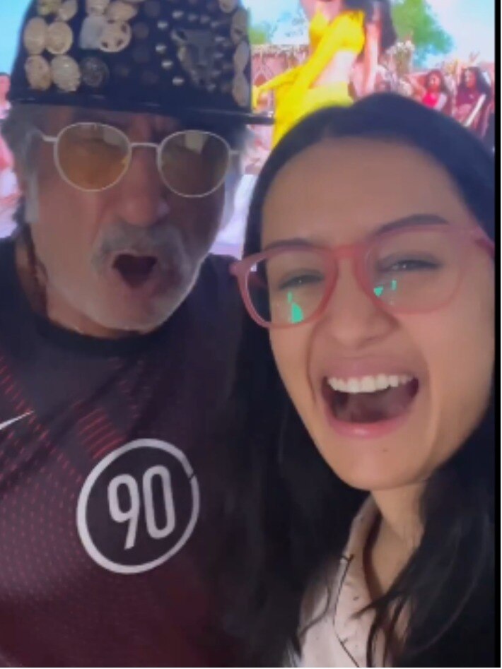 70 साल के शक्त‍ि कपूर ने बेटी श्रद्धा कपूर के गाने पर लगाए ठुमके