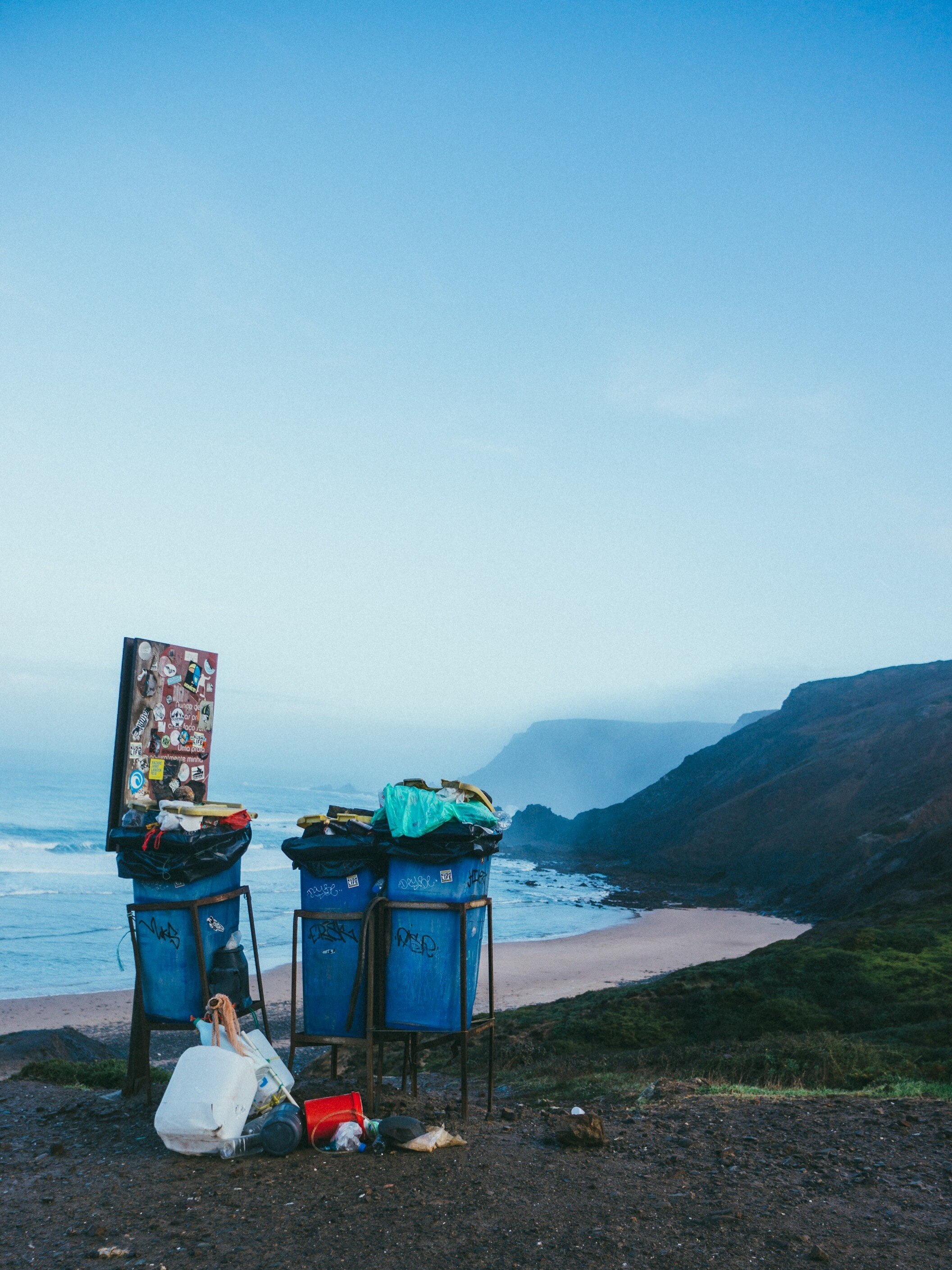 ডাস্টবিনের রাখার সঠিক স্থানটি জানুন