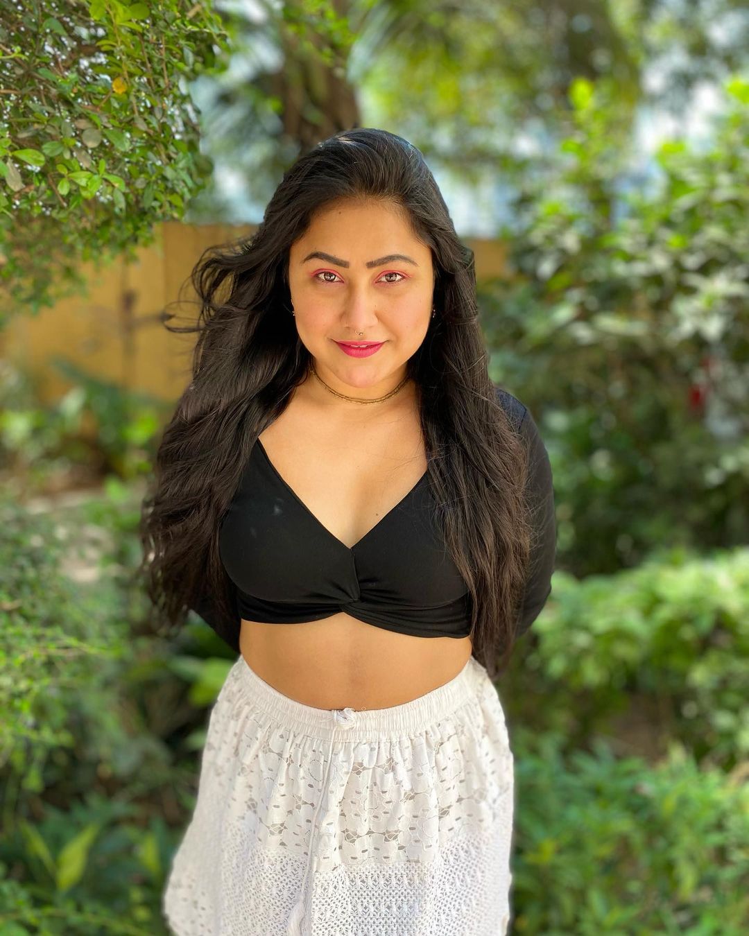 कृष्ण भक्ति में डूबी मशहूर एक्ट्रेस, भूली ग्लैमर! फेक MMS वीडियो लीक होने पर झेली थी बदनामी - After fake mms viral video bhojpuri actress priyanka pandit spending time in temple tmovf