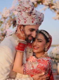 लाल जोड़े में दुल्हन बनी Pak एक्ट्रेस, कॉपी किया इंडियन लुक! भड़के लोग बोले- अपना कल्चर भूल गई