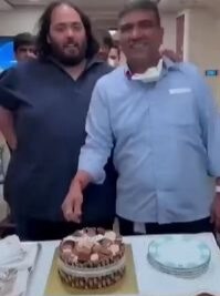 Reliance Energy head Anant Ambani celebrates employee’s birthday on private jet, latter touches his feet, watch viral video