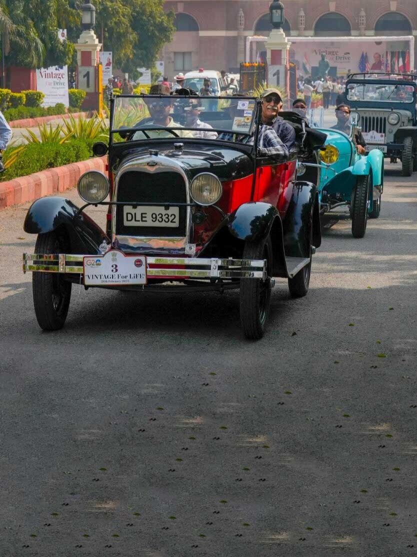 Vintage Car Rally in Delhi: 1928 Rolls Royce Phantom I, 1965 Cadillac, Mustang and more on display