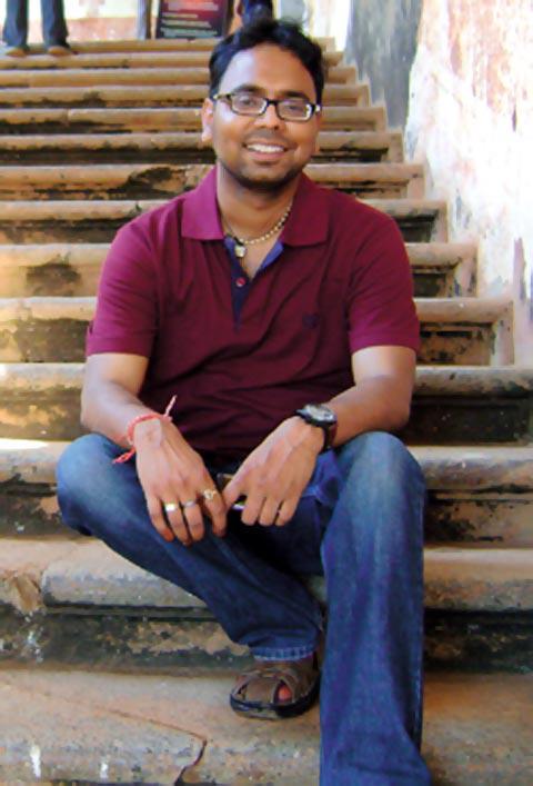 पिता चलाते थे रिक्शा, बेटा बना IAS, अब बड़े पर्दे पर दिखेगी कहानी - Who is ias govind jaiswal film releasing on him ab dilli door nahi rickshaw bihar son imran zahid