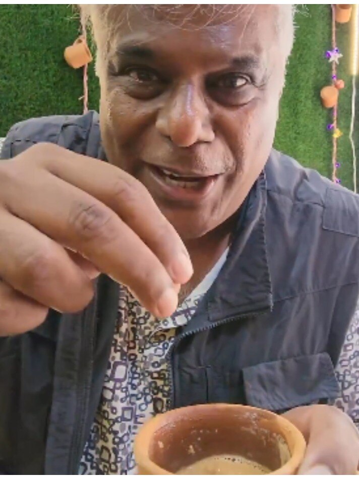 एक्टर ने पी रसगुल्ले वाली चाय, यूजर्स हैरान, बोले- ये क्या कर दिया