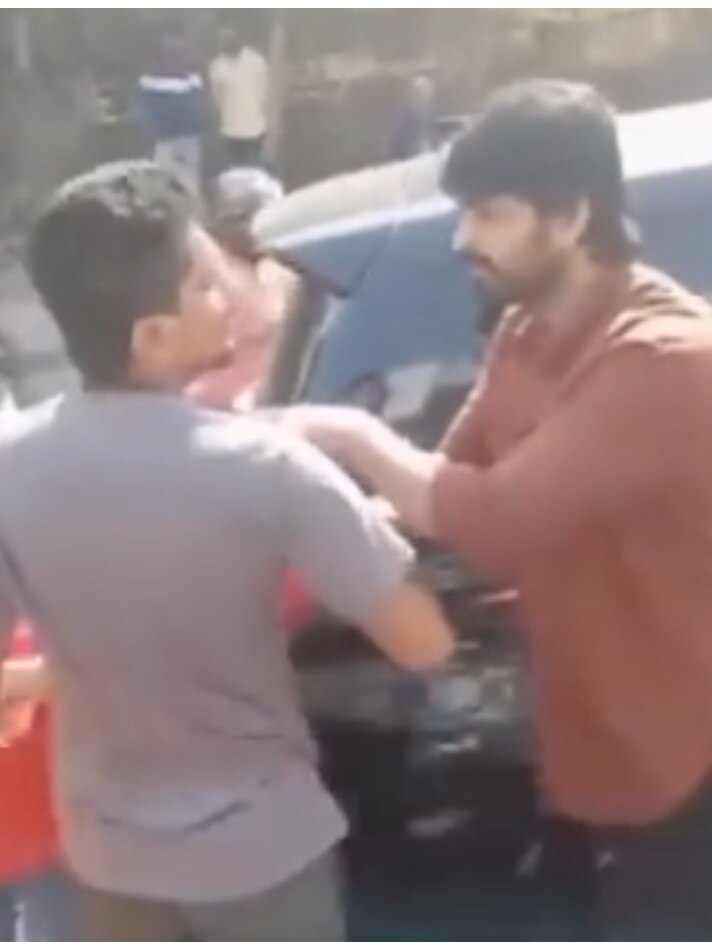 गर्लफ्रेंड को शख्स ने सरेआम जड़ा थप्पड़, साउथ एक्टर ने लगाई क्लास, मंगवाई माफी