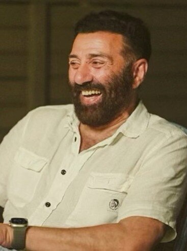 'आप सनी देओल जैसे लगते हो', एक्टर को देख बोला शख्स, पहचानने से चूका, गदर 2 के शूट से Video वायरल