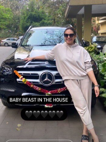 36 साल की एक्ट्रेस ने खरीदी करोड़ों की कार, यूजर्स बोले- फिल्मों में दिखती नहीं, ये कहां से ले ली?