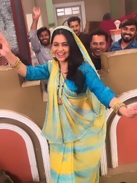 'तुमको पता है मिर्ची मुंह के अलावा कहां लगती है?', वायरल हो रहा 'अंगूरी भाभी' का मजेदार वीडियो