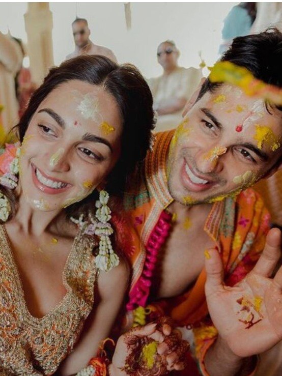 कियारा पर चढ़ा सिद्धार्थ के प्यार का रंग, शेयर की अनसीन फोटोज, फैंस को दी होली की बधाई