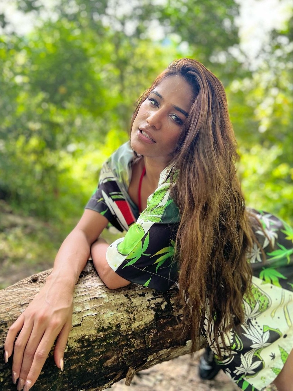 पति ने पीटा, बाथरूम वीडियो हुआ लीक, जब कंट्रोवर्सी से लाइमलाइट में आईं पूनम पांडे  