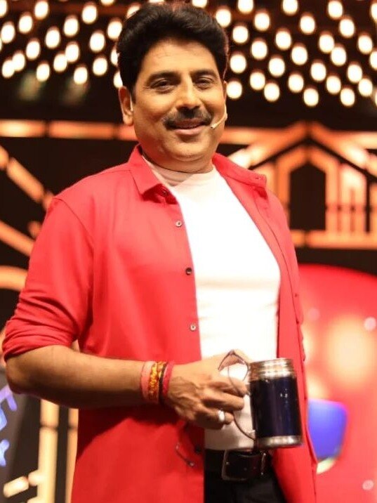 'तारक मेहता' फेम शैलेश लोढ़ा ने असित मोदी पर कसा तंज? बोले- अब जंग होगी