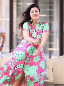 39 साल की मशहूर एक्ट्रेस की हवा में उड़ी ड्रेस, फिर हुआ ये