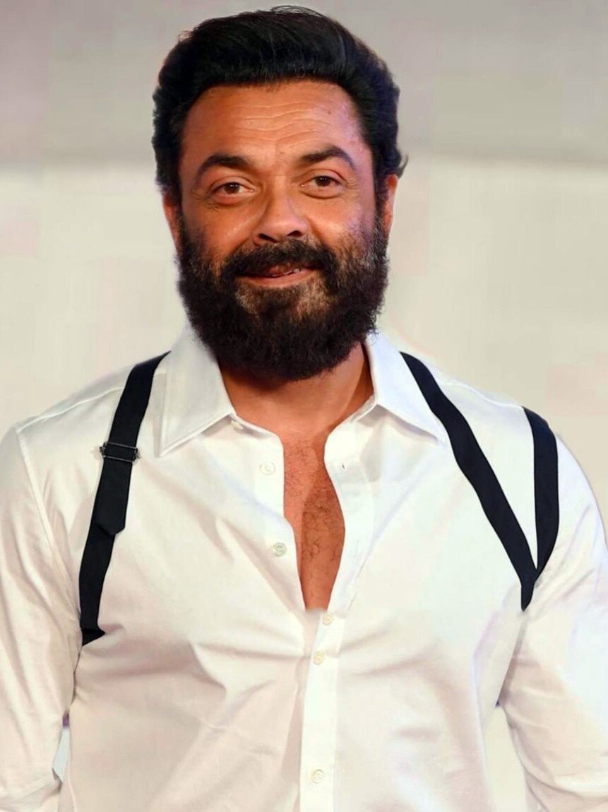 शादी में पजामा पहनने पर बॉबी का उड़ा था मजाक, अब फॉर्मल्स में दिखे, फिर भी हुए ट्रोल