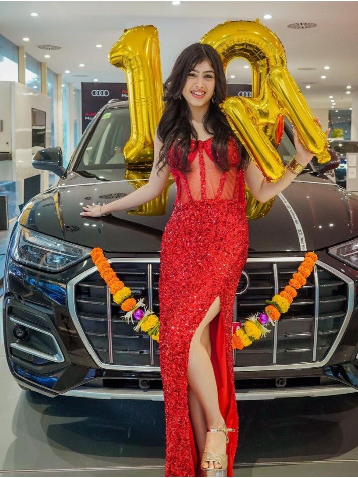 चाइल्ड एक्ट्रेस ने खरीदी 44 लाख की कार, ट्रोल्स बोले- चलाएगा कौन, ड्राइविंग लाइसेंस है?