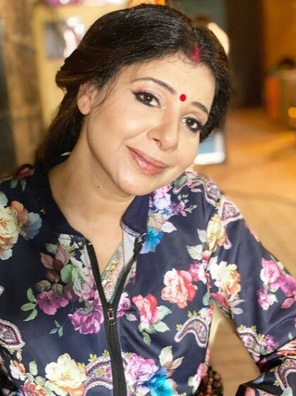 गांव में शहरी एक्ट्रेस हुईं देसी, चूल्हे पर चाय बनाने में छूटे पसीने, हुईं ट्रोल