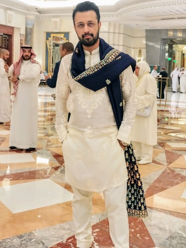 तीसरी पर पिता बने पाक सिंगर आतिफ असलम, दो बेटों के बाद घर आई नन्ही परी