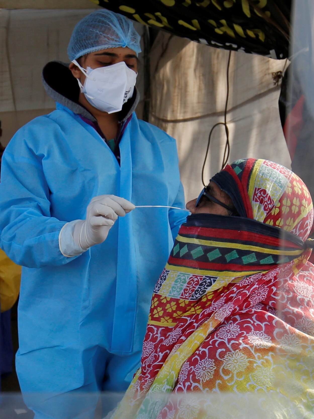 Coronavirus cases: PM Modi holds Covid review meeting, positivity rate rises in Delhi