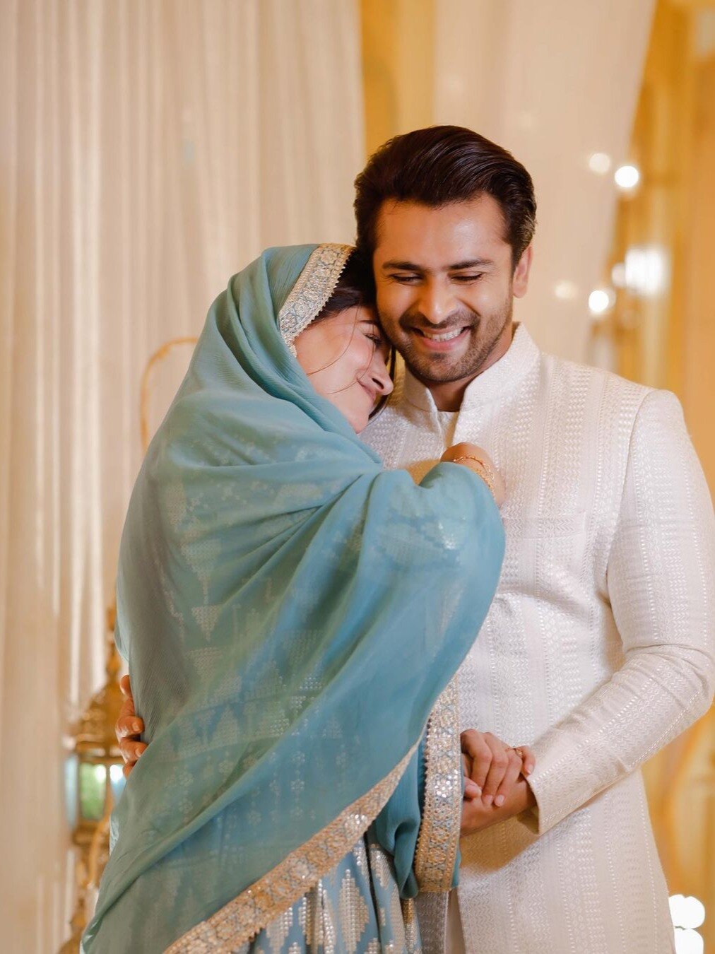 प्रेग्रेंट दीपिका की गोद में सिर रखकर लेटे शोएब, एक्ट्रेस ने लुटाया प्यार, बोलीं- बेस्ट फीलिंग