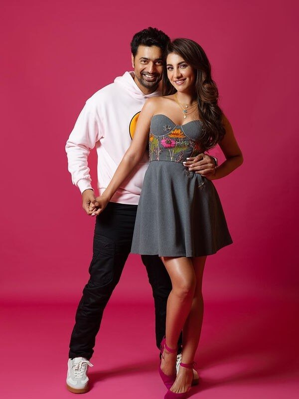 মালদ্বীপে একান্তে দেব- রূক্মিণী