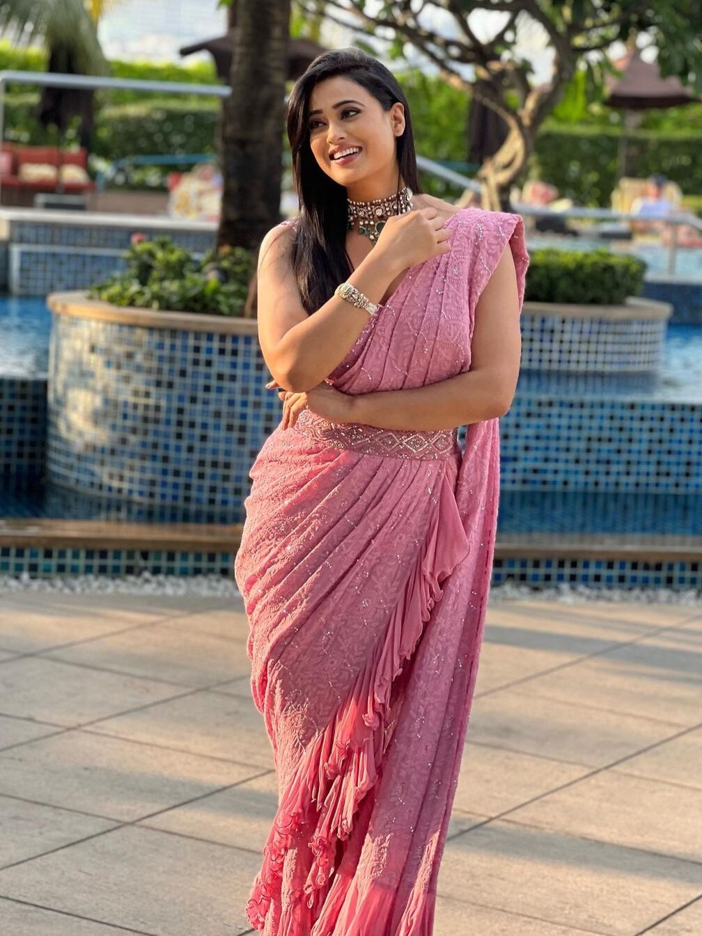 पिंक साड़ी में श्वेता तिवारी, उम्र को देती हैं मात, फैन्स बोले- ग्लैमरस मम्मी