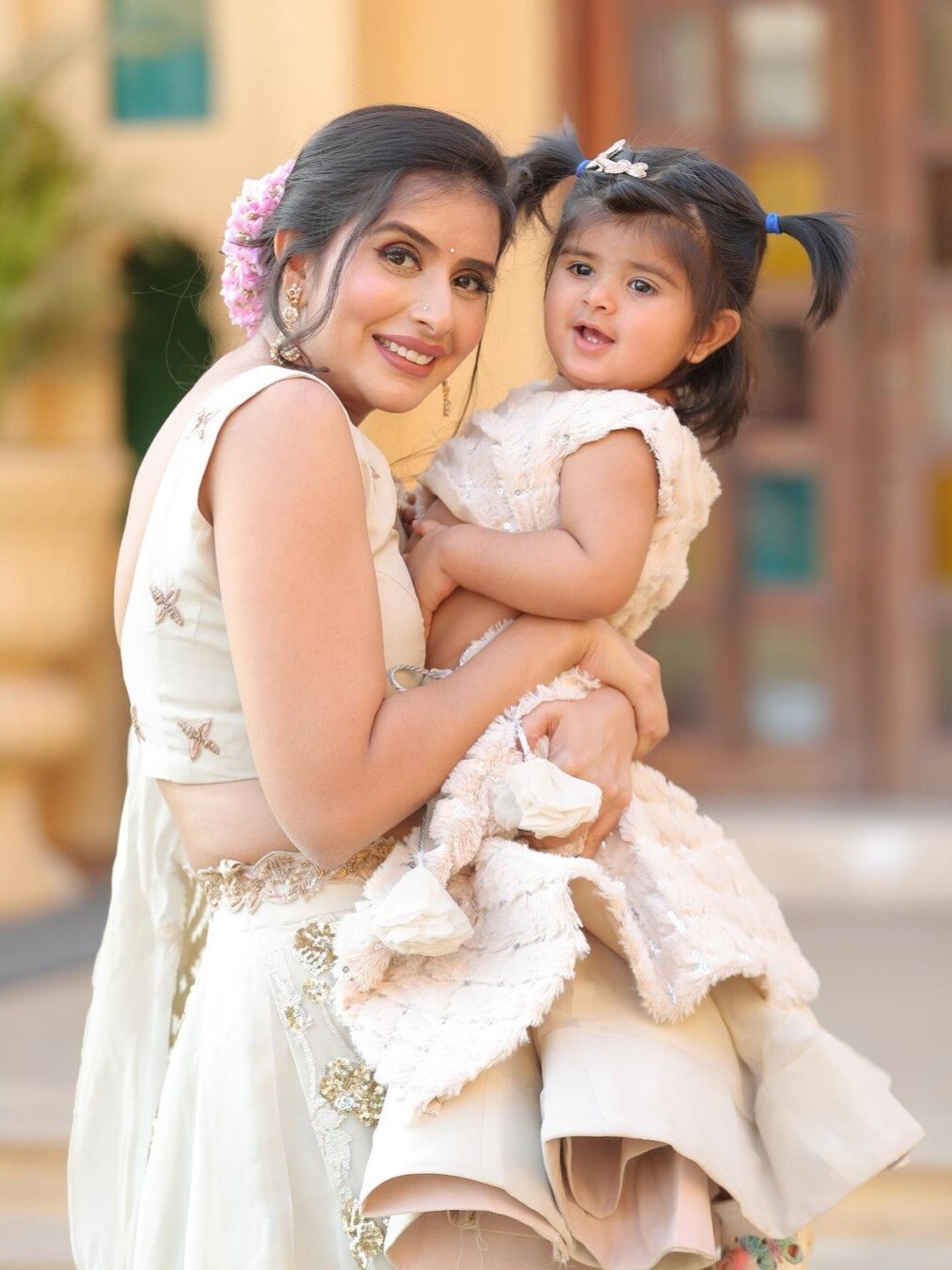 डिलीवरी के बाद एक्ट्रेस का बढ़ा वजन, बेटी को दूध पिलाना हुआ मुश्किल, ऐसे हुईं फ‍िट