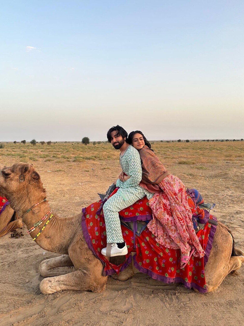 जहां हुई कियारा की शादी, वहां दोस्तों संग घूमने पहुंचीं न्यासा देवगन  