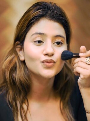 पहले किया मेकअप, फिर डांस, एक्सप्रेशन्स पर फिदा फैन्स, बोले- सच में परी लग रहीं