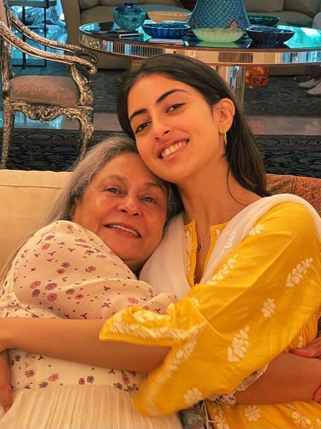 नानी जया बच्चन के बर्थडे पर नव्या ने शेयर की थ्रोबैक फोटो, लिखा स्पेशल मैसेज