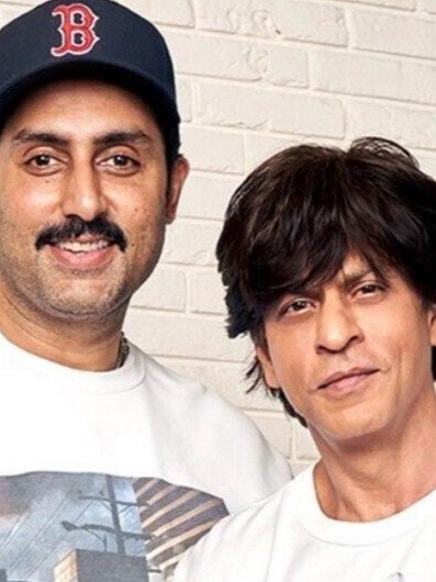 जब अभिषेक बच्चन को डांटने पहुंचे शाहरुख, बोले- बाप नहीं सिखा सका...