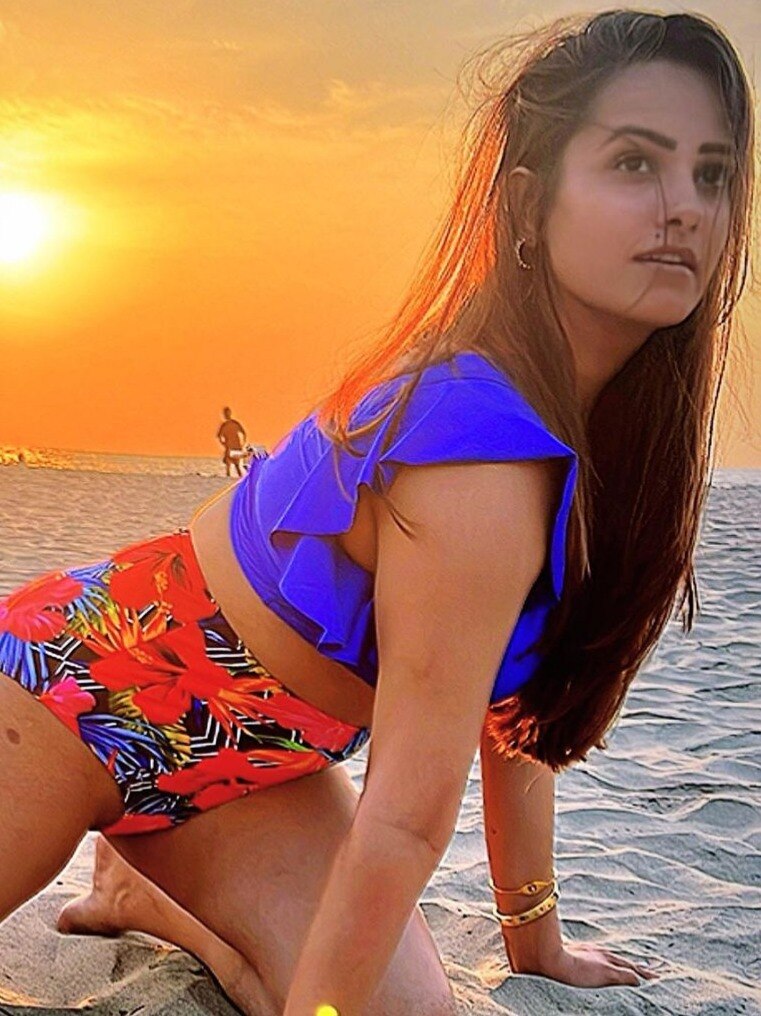 42 की उम्र में भी सुपरफिट है ये एक्ट्रेस, डिलीवरी के बाद बिना डाइट घटाया वजन, जानें सीक्रेट