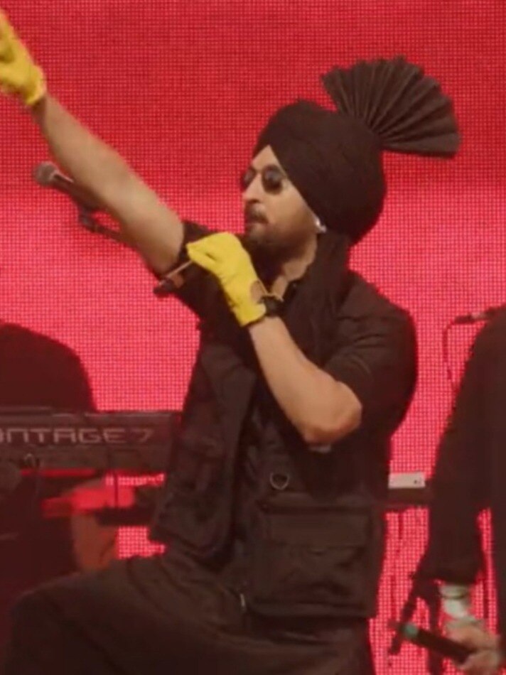 विदेशी इवेंट में दिलजीत दोसांझ का जलवा, पंजाबी गानों पर जमकर नाचे लोग