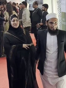 प्रेग्नेंसी में 34 साल की सना खान का चलना हुआ मुश्किल, पसीना पोंछते हुए बोलीं- मैं थक गई