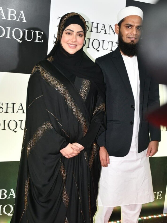 इफ्तार पार्टी में पहुंचीं सना खान, पहली बार फ्लॉन्ट किया बेबी बंप, फैंस बोले- माशाअल्लाह