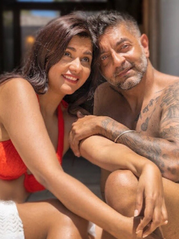 पति संग शॉपिंग पर निकलीं दलजीत, एन्जॉय की कॉफी, यूं गुजार रहीं जिंदगी