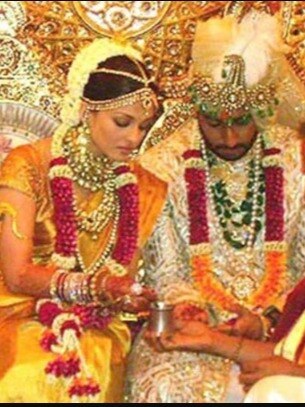 16 साल पहले बच्चन परिवार की बहू बनी थीं ऐश्वर्या, रॉयल वेडिंग में खर्च हुए थे करोड़ों