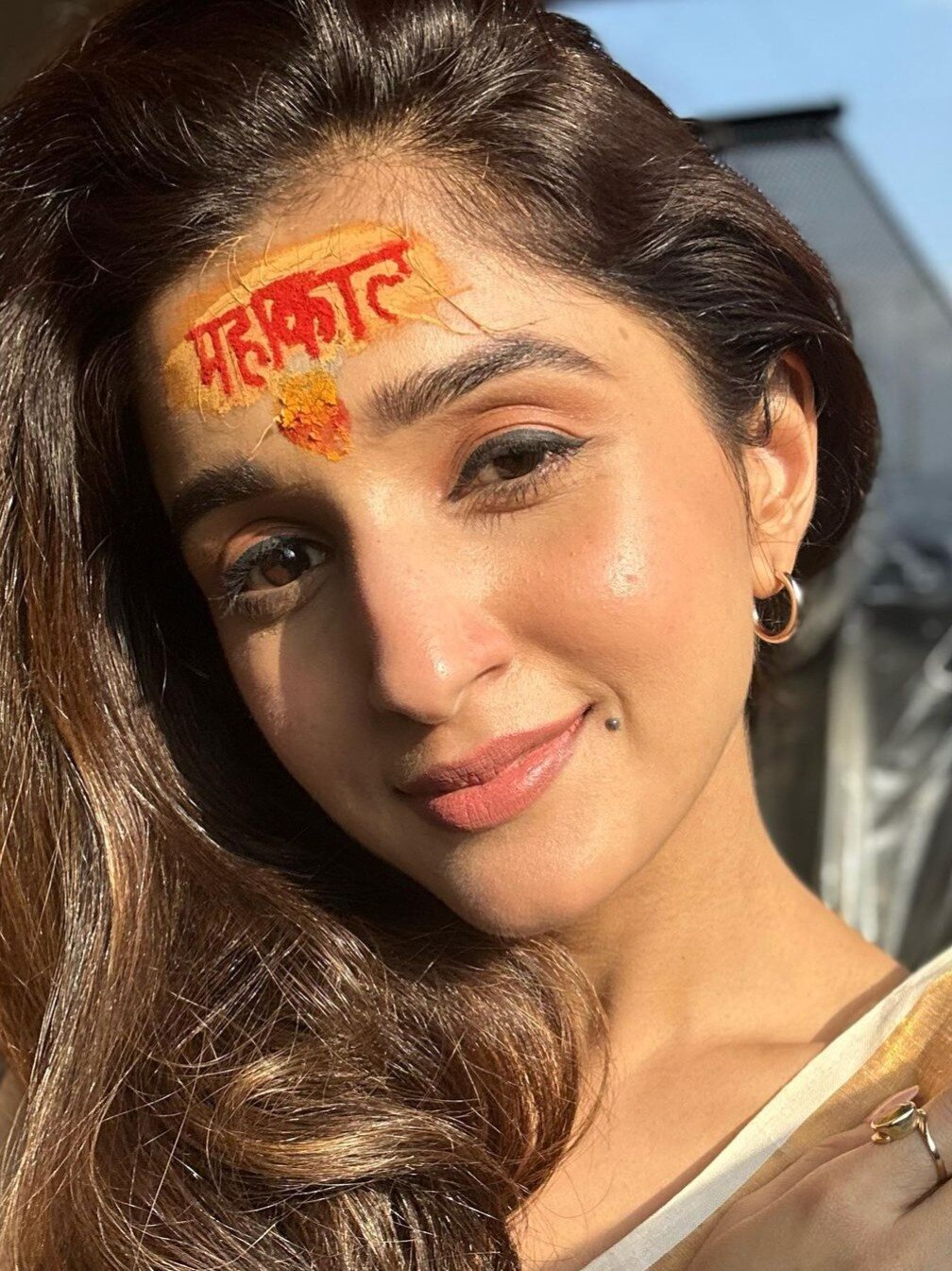 भक्ति में डूबी एक्ट्रेस, महाकाल के किए दर्शन, भस्म आरती देख खड़े हुए रोंगटे