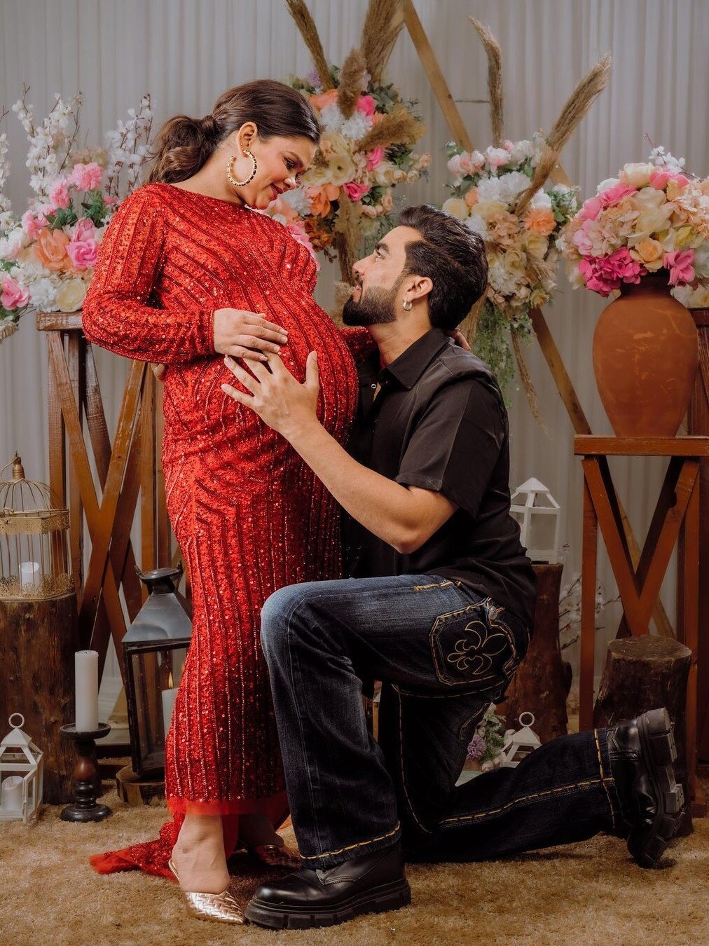 ईद के दिन पैदा होंगे एक्टर के जुड़वा बच्चे, पहली बीवी बनेगी मां, बेटी की है तमन्ना