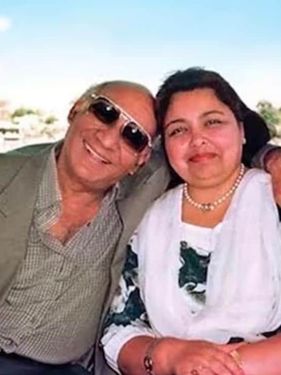 Pamela Chopra, Yash Chopra's wife and writer of Kabhie Kabhie passes away; SRK, Aryan Khan, Hrithik Roshan attend funeral 