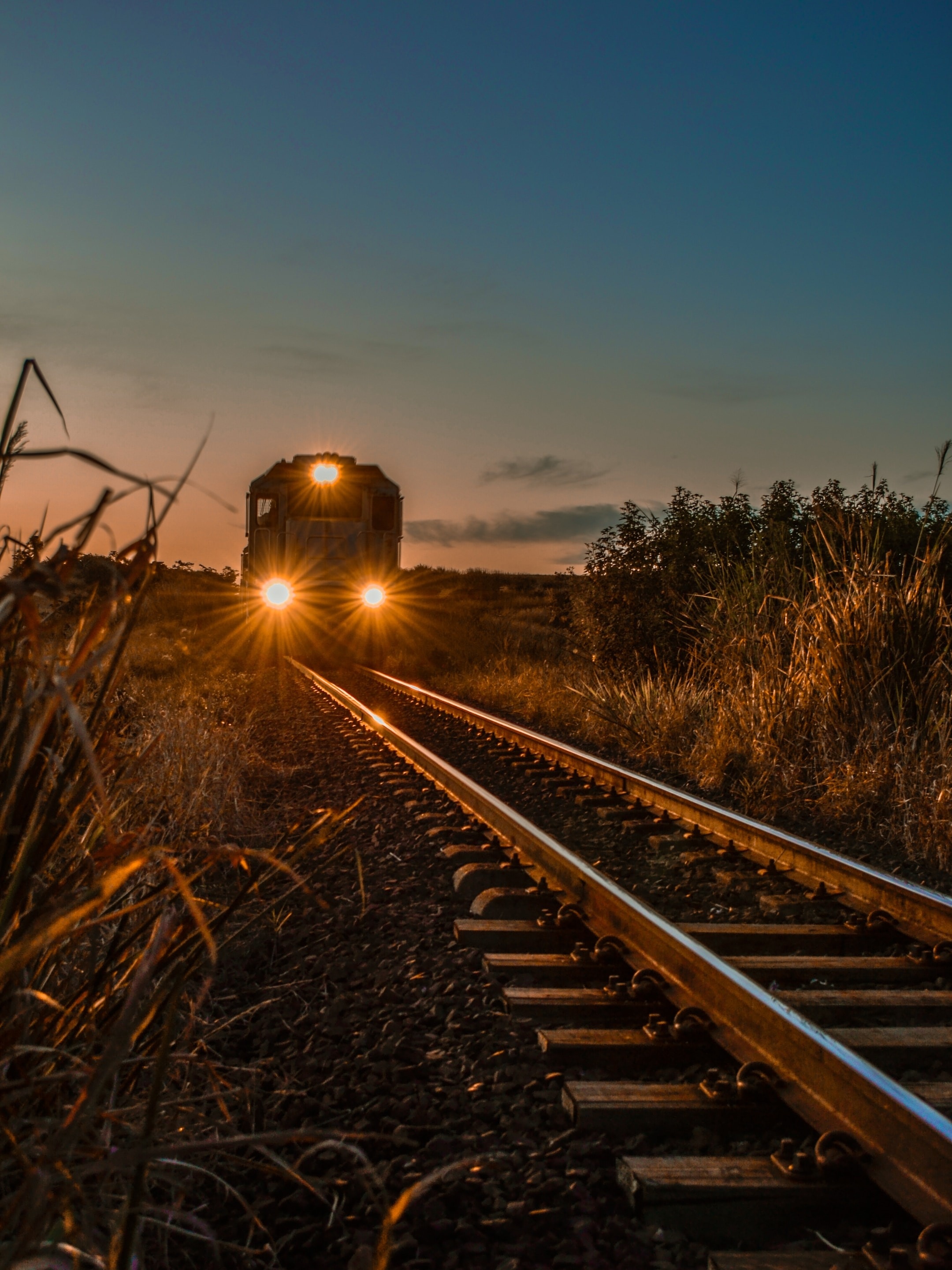 Why Are There Stones On Railway Tracks?