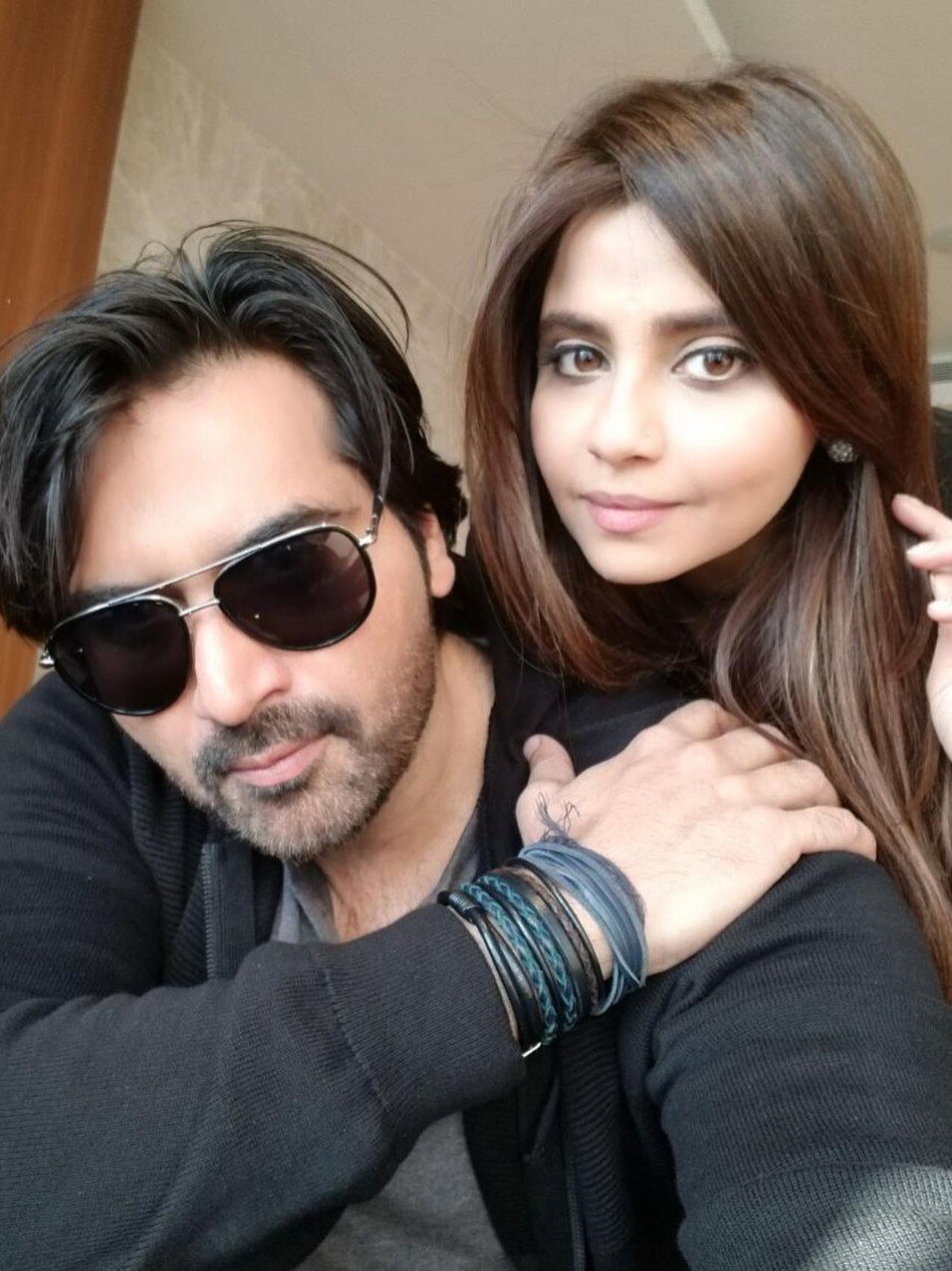 28 साल की बेटी का पिता है ये PAK एक्टर? पोस्ट से हुआ कंफ्यूजन, क्या है रिश्ता?