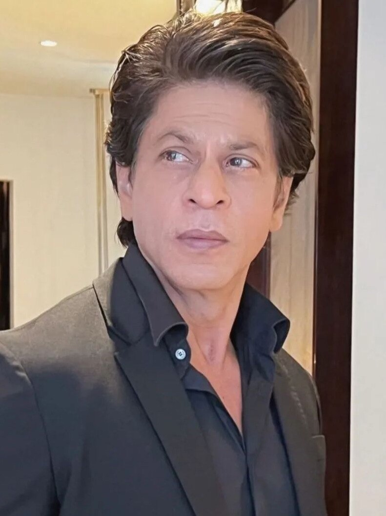 कश्मीर में डंकी की शूटिंग कर रहे शाहरुख खान, फूलों के साथ हुआ स्वागत, Video