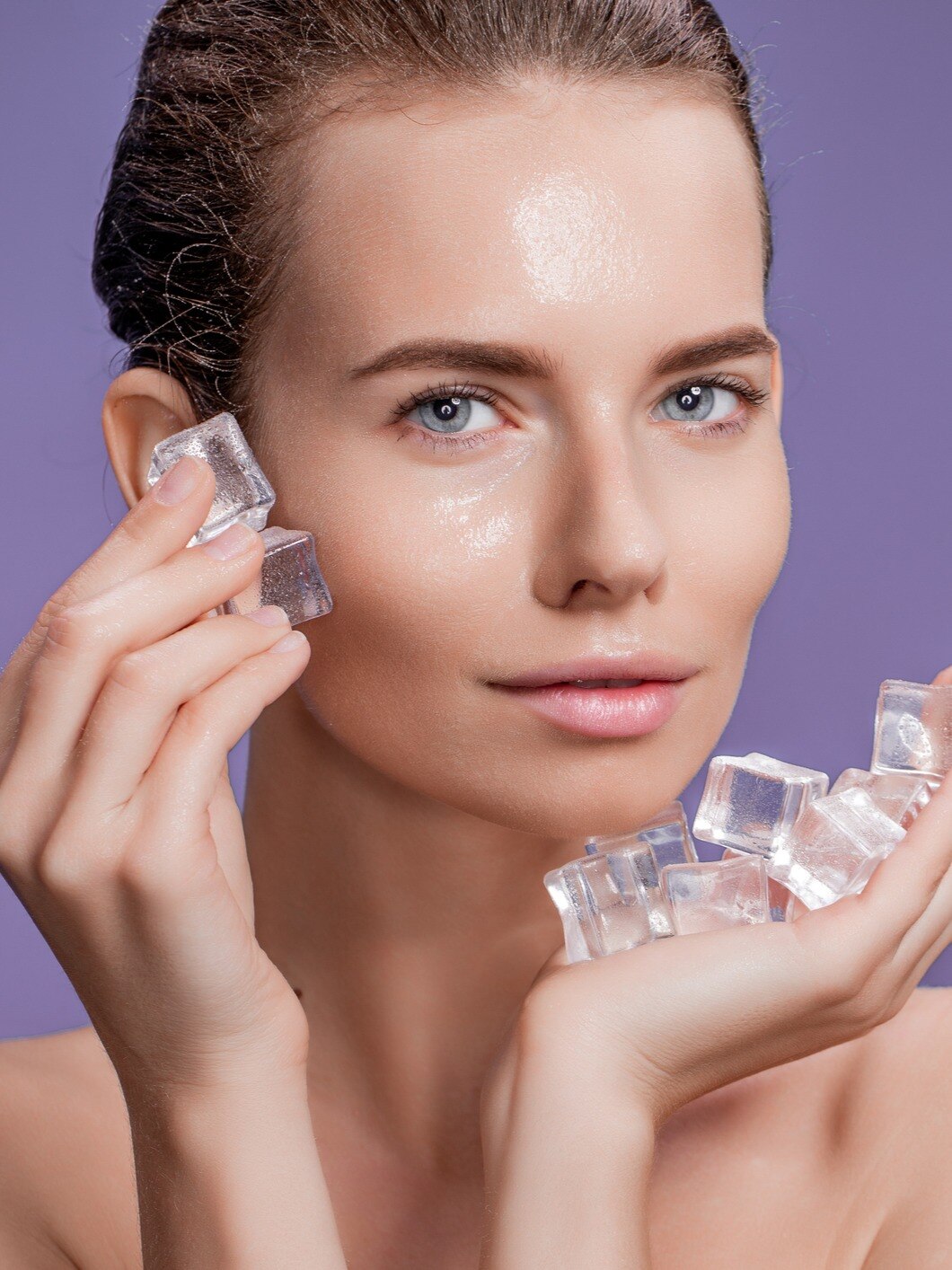  গরমে ত্বকের নানা সমস্যায় উপকারী বরফ 