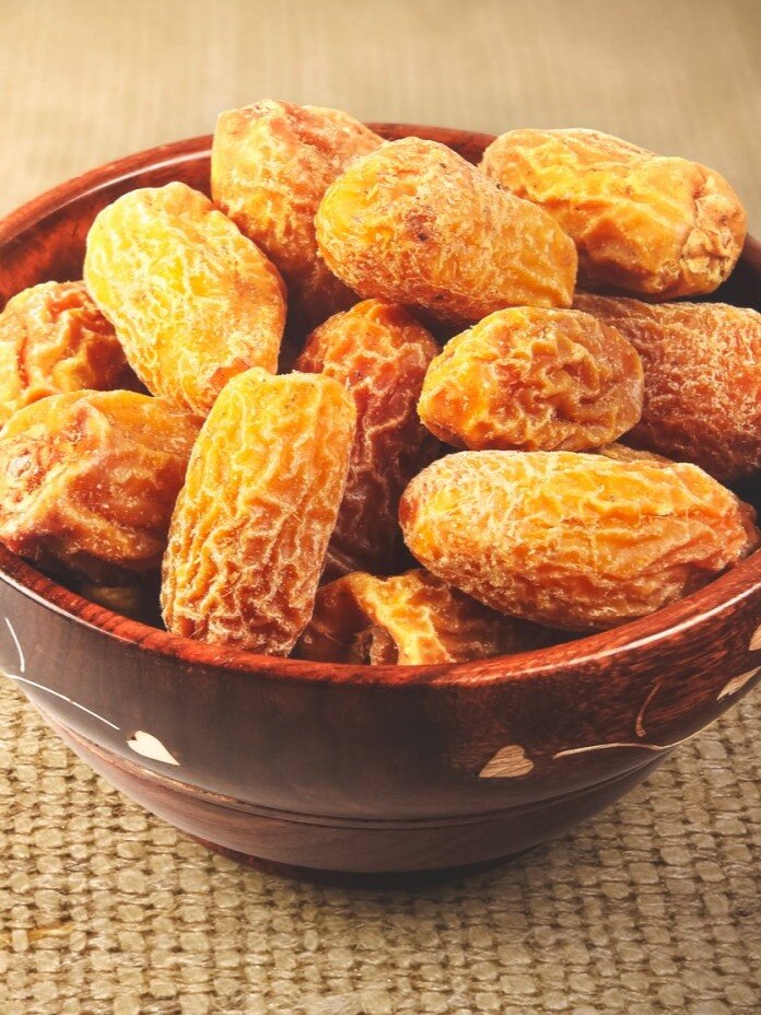 एक दिन में कितने छुहारे खाना चाहिए - How much dry dates should be eaten